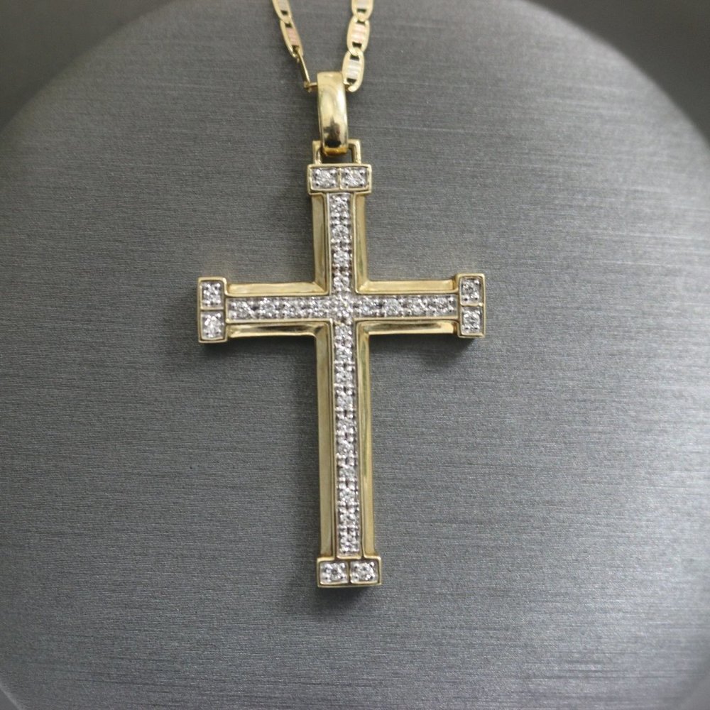 14kt Yellow Gold Encrusted Large Cross with 14kt Hollow Figaro Chain